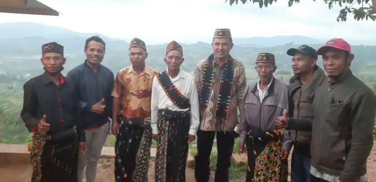 Agustinus Sarifin Sumbang Pembangunan Kapela Stasi Padrepio Kenda