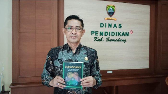 Guru Berkualitas Lahirkan Murid Unggul, Kadisdik Luncurkan Buku Strategi Komplementer