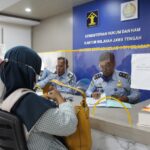 Bisa Urus Paspor Di Akhir Pekan, Masyarakat Salut Akan Loytalitas Kantor Imigrasi Cilacap
