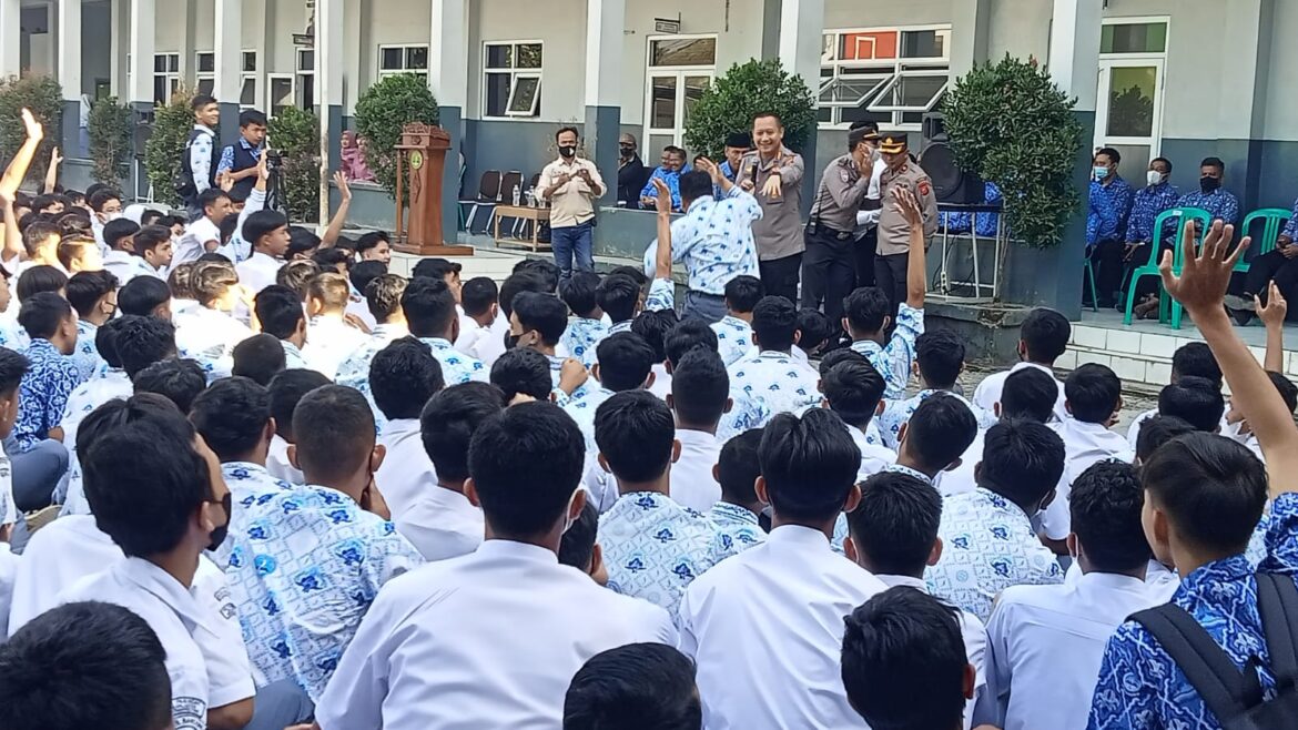 Kunjungan Kerja Kapolresta Bandung ke SMK 1, 2 dan SMA Pasundan Banjaran