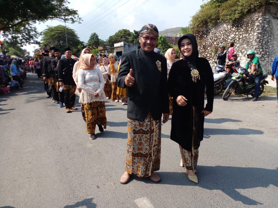 Kirab Budaya Perayaan HUT RI 77 Jelang Petik Laut Puger Kulon