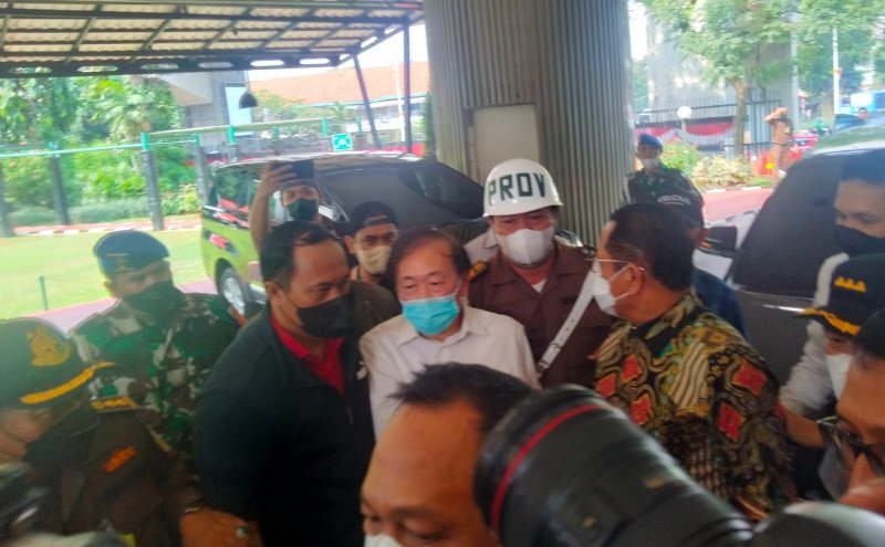 Tersangka Korupsi Rp78 Triliun Surya Darmadi Tiba di Kejagung