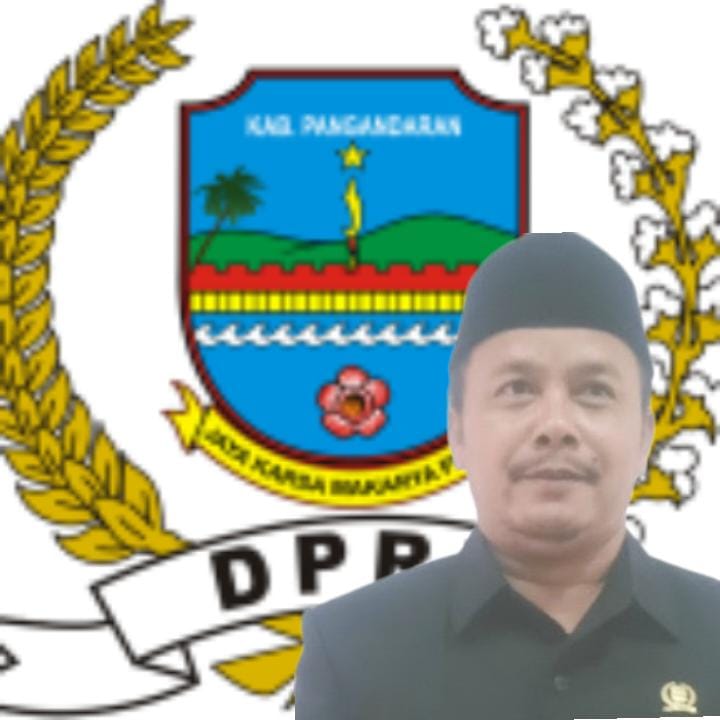 Tolak kenaikan BBM, Mahasiswa Demo Duduki Gedung DPRD Kabupaten Pangandaran