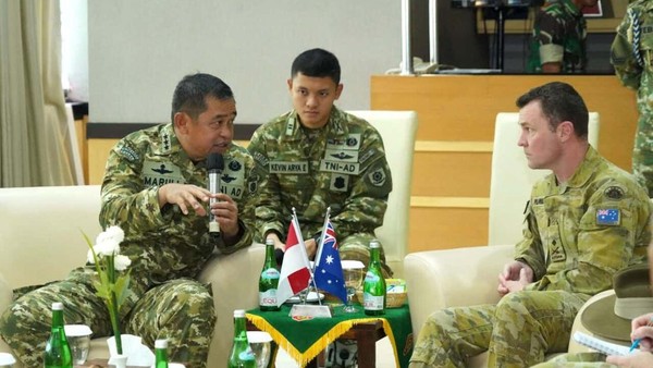 Pangkostrad Sambut Kunjungan Commander Forces Command Australian Army