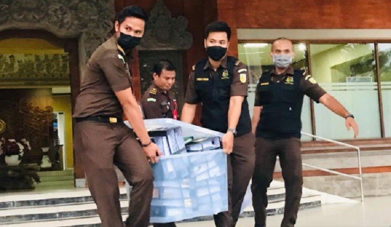 Dugaan Korupsi Sumbangan Institusi, Kejati Bali Tangkap Rektor Unud