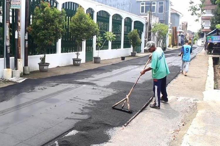 Jalan ke Rumah Calon Menantu Presiden Diaspal