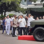 presiden-jokowi-dan-menhan-prabowo-meresmikan-penamaan-kendaraan-maung-buatan-pt-pindad-1_169.