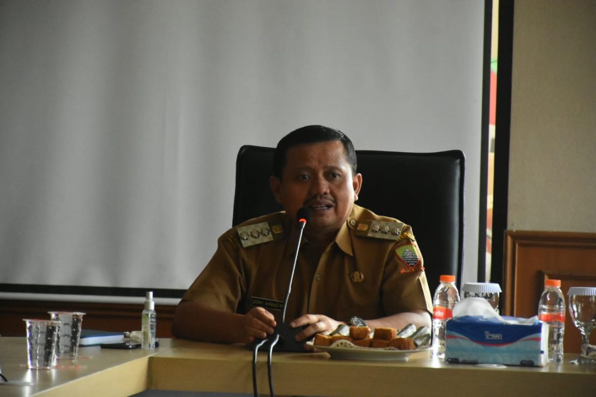 Pemkab Sumedang Gelar Rapat Tindak Lanjut PK Dengan SKPD