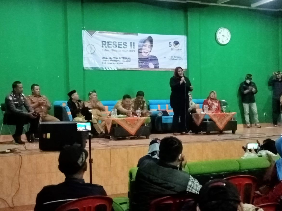 Reses II Dra. Hj Tia Fitriani Diharapkan Bawa Perubahan Bagi Masyarakat Desa 