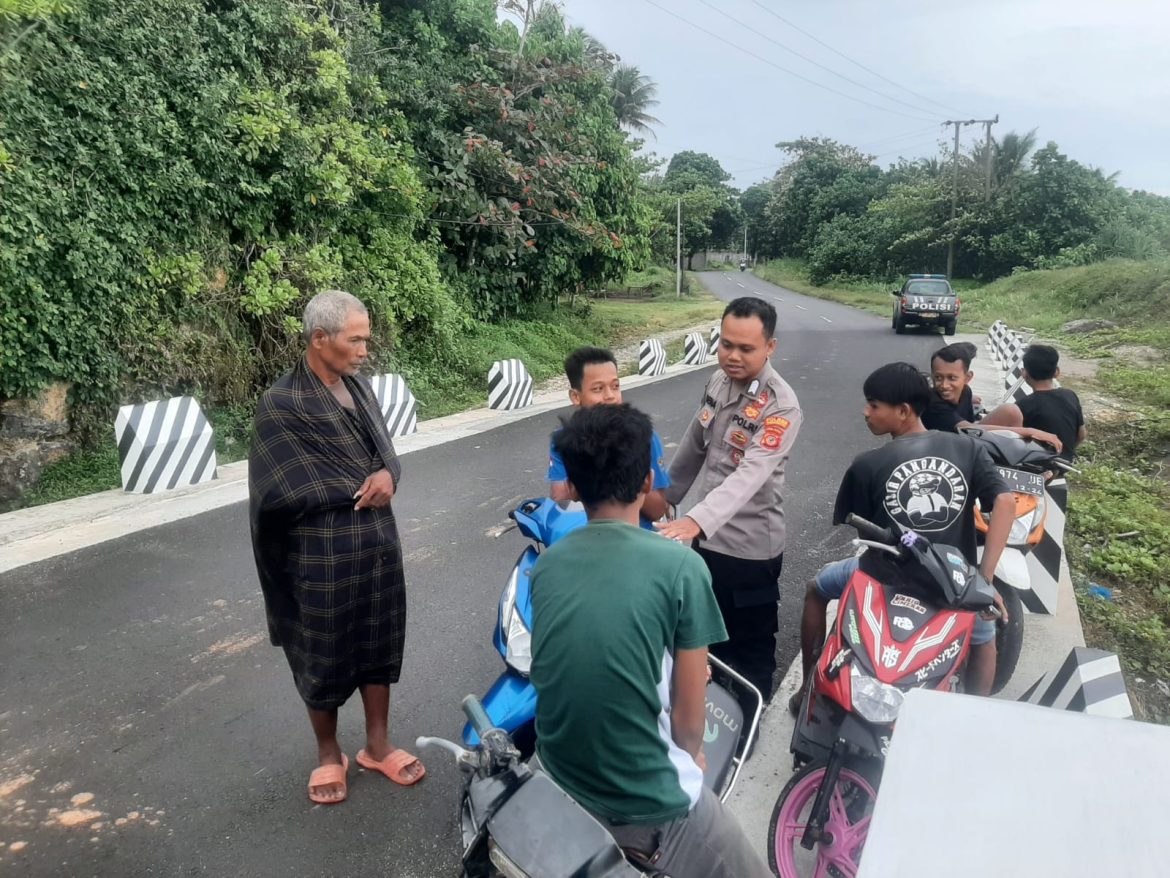 Jelang Buka Puasa Polsek Cimerak Terjunkan Personil Di Beberapa Titik 