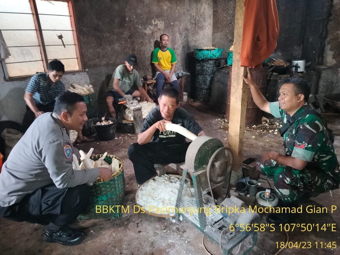 Bhabinkamtibnas Pasirnanjung Sambangi Masyarakat Pemilik UMKM 