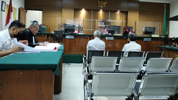 Eks Kadisnaker Pemkab Serang Dituntut 7,5 Tahun Bui