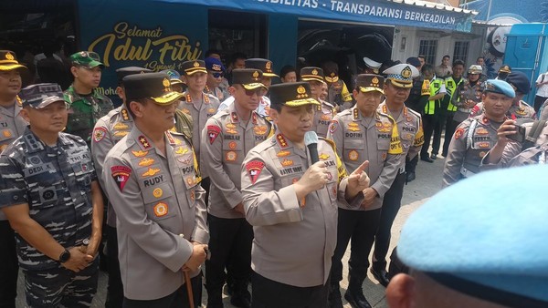 Wakapolri Tinjau Pelabuhan Merak