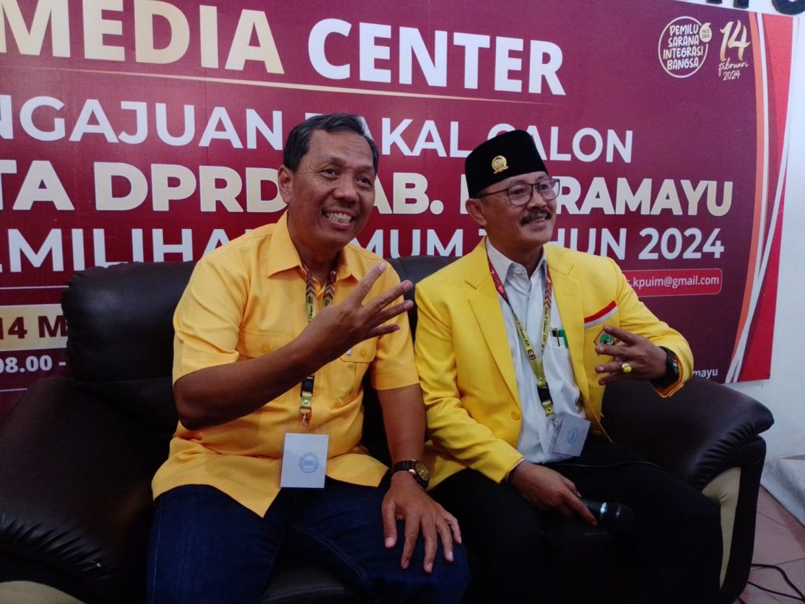 Becak Jadi Kendaraan Pengiring Kader dan Bacaleg Indramayu