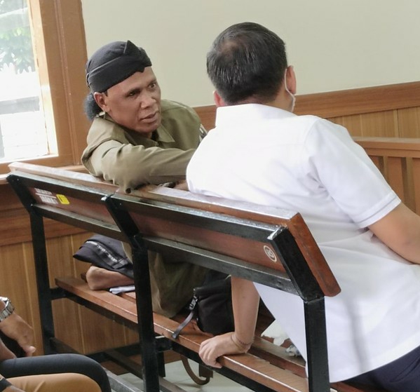 Hakim Tegur Hercules Saat Hadiri Sidang Hakim MA