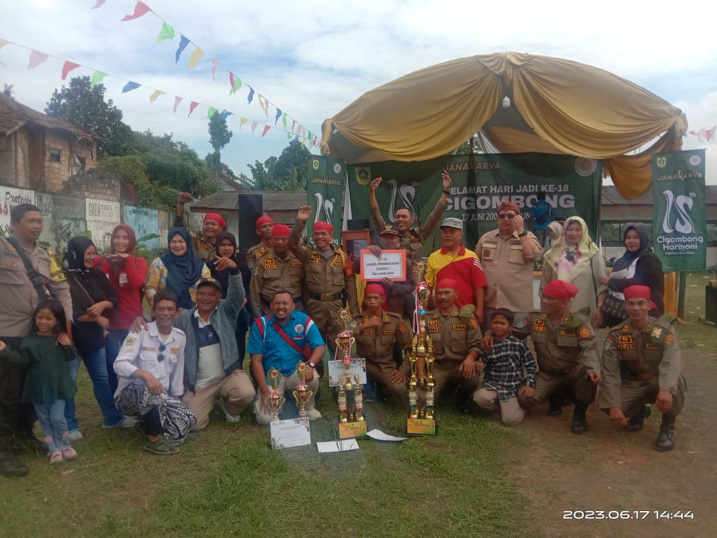 Hari Jadi Kecamatan Cigombong Ke 18 Linmas Desa Ciburayut Raih Juara Umum