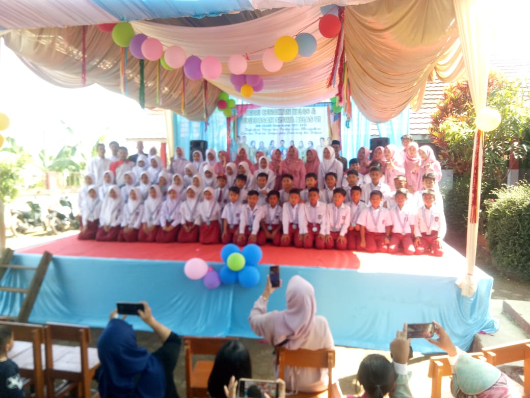 Tiga Sekolah Di Cimanggung Gelar Acara Kenaikan Kelas Dan Pelepasan