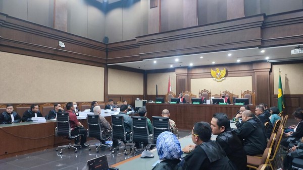 Korupsi RP 453 M, Eks Dirjen Kemhan dkk Dituntut 18,5 Tahun Penjara