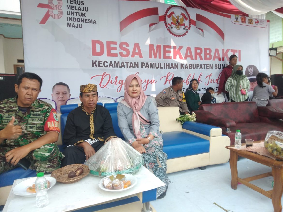 Desa Mekarbakti Gelar Pawai Pembangunan Meriahkan HUT RI ke 78