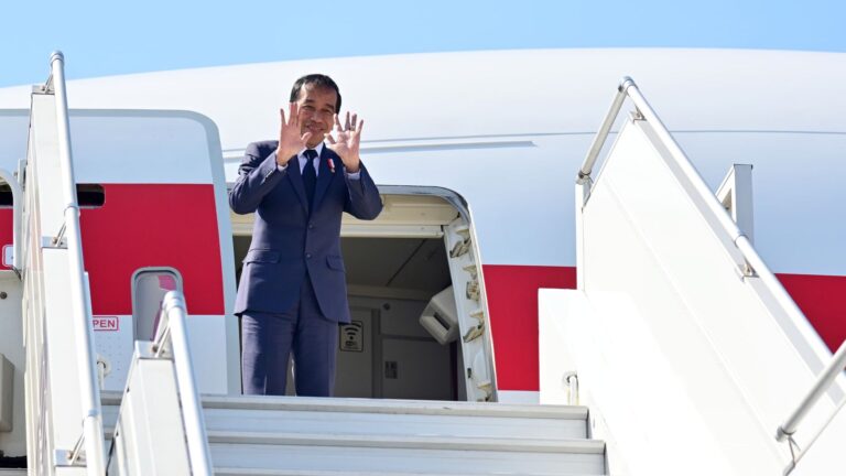 Presiden Jokowi Bertolak ke Tanah Air