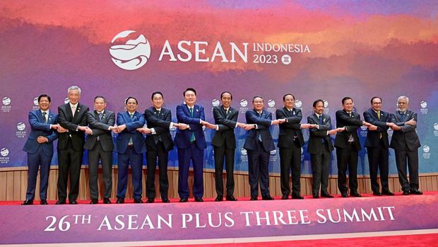 PM China Minta ASEAN Plus Three dan Tolak Perang Dingin Baru