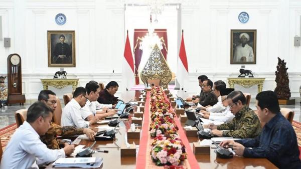 Jokowi Perintahkan Pj Gubernur Jabar Kaji LRT Kota Bandung