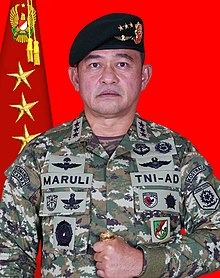 Pangkostrad Berdarah Guru