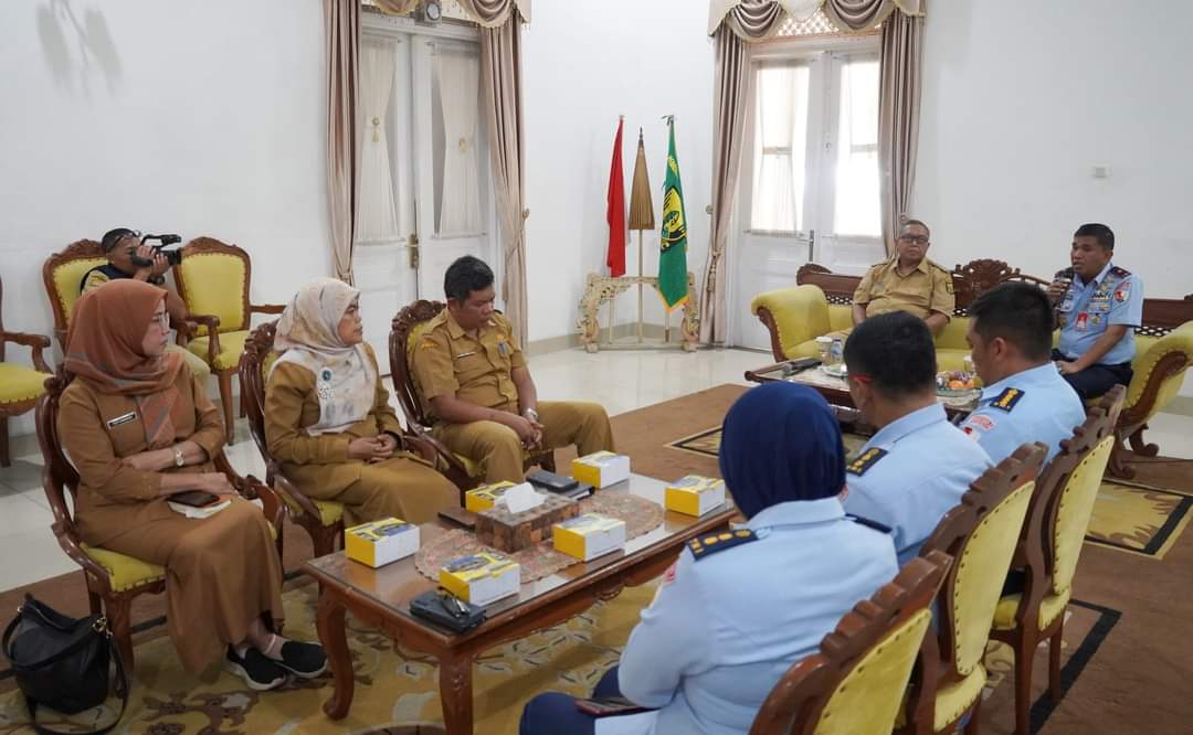 Bupati Sukabumi Terima Kunjungan Komandan Lanud Atang Sandjaja Bogor