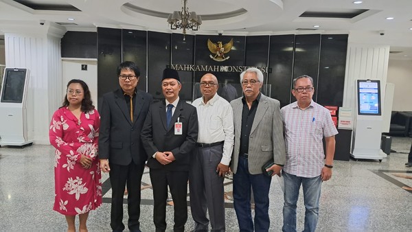 Anwar Usman dkk Dilaporkan ke Dewan Etik MK