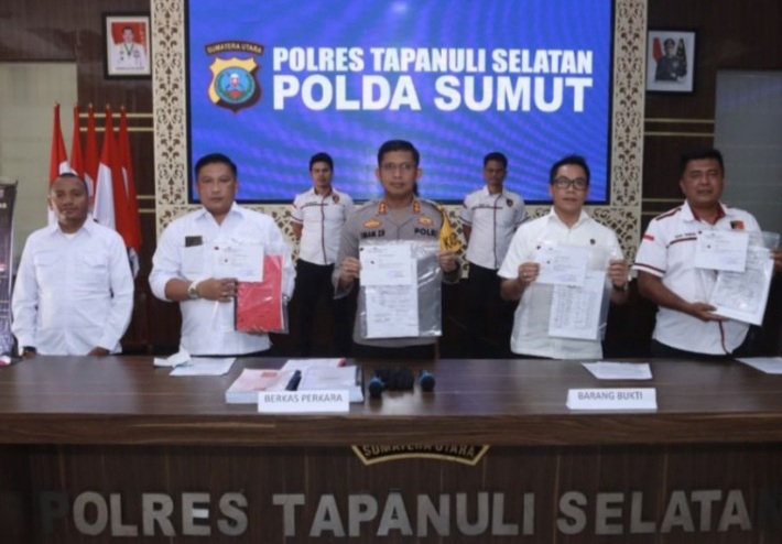 Polres Tapsel Tetapkan Mantan Kades Sihopuk Baru Jadi Tersangka Kasus Korupsi DD