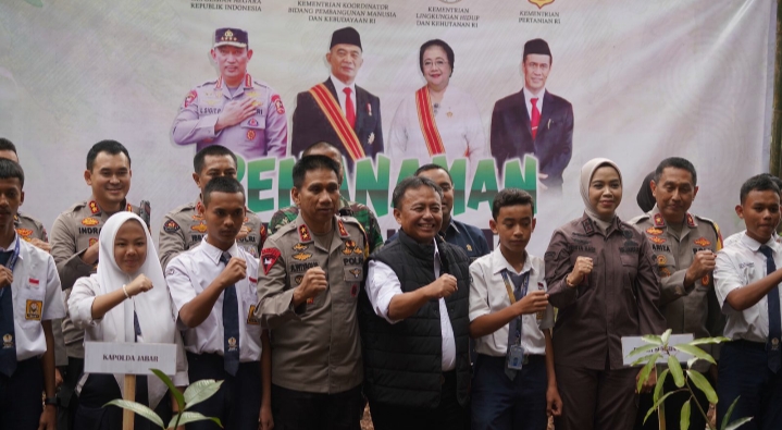 Program Penanaman 10 Juta Pohon Investasi Masa Depan