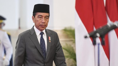 Jokowi Hormati Langkah Firli Bahuri Gugat Balik Polisi