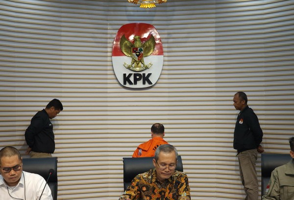 KPK Tahan Penyuap Eddy Hiariej