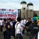 massa-demo-apdesi-di-depan-dpr_169.