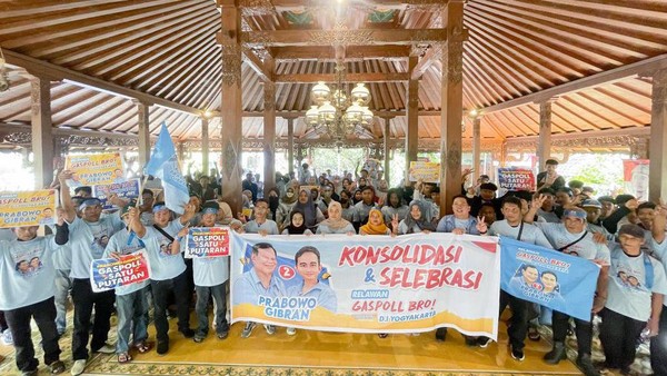 Gaspoll Bro Yogyakarta Kampanyekan Prabowo-Gibran Door to Door