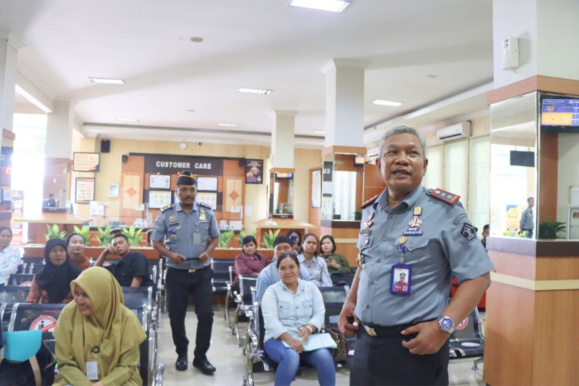 Sidak Kantor Imigrasi Cilacap, Kakanwil Kemenkumham Jateng Periksa Layanan Keimigrasian