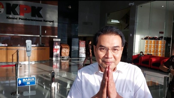 Janji Duit Mantan Bupati Rita ke Eks Penyidik KPK