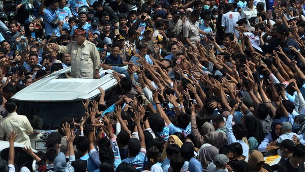 Prabowo Hadiri Konsolidasi Relawan di Bengkulu