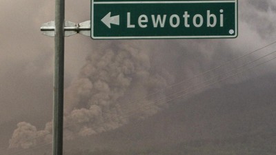 Gunung Lewotobi NTT Masih Status Awas