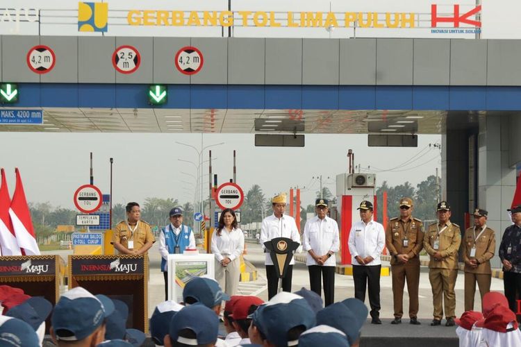 Jokowi Resmikan Tol di Sumut, Yakin Kunjungan ke Danau Toba Bakal Meningkat