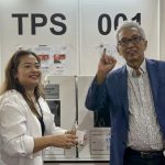 duta-besar-indonesia-untuk-malaysia-hermono-saat-mencoblos-di-kuala-lumpur-dok-antara_169.