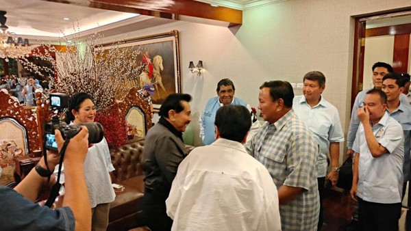 Hendropriyono ke Kertanegara Beri Selamat Prabowo