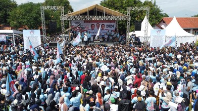 Relawan AMIN & Ganjar Ikut Kampanyekan Prabowo di Serang