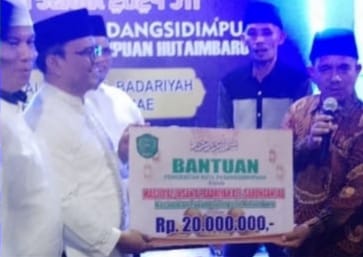 Pj Walikota Bersama Pj Ketua TP-PKK Hadiri Safari Ramadhan Di Sabungan Jae