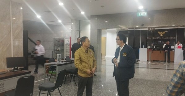 Suhartoyo dan Saldi Isra Pantau Persiapan Pendaftaran PHPU di MK