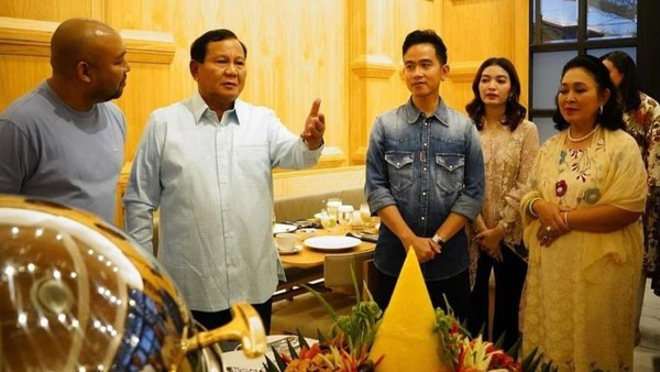 Rayakan Ultah Didiet, Prabowo Bukber Bersama Titiek dan Gibran-Selvi