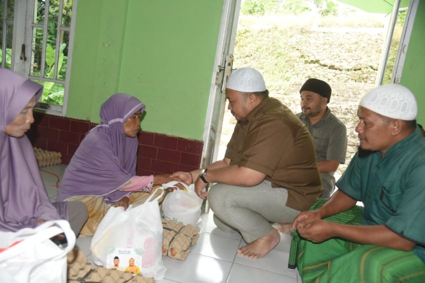 Bupati Salurkan Zakat Mal Kepada Tiga Masjid di Kecamatan Sipirok