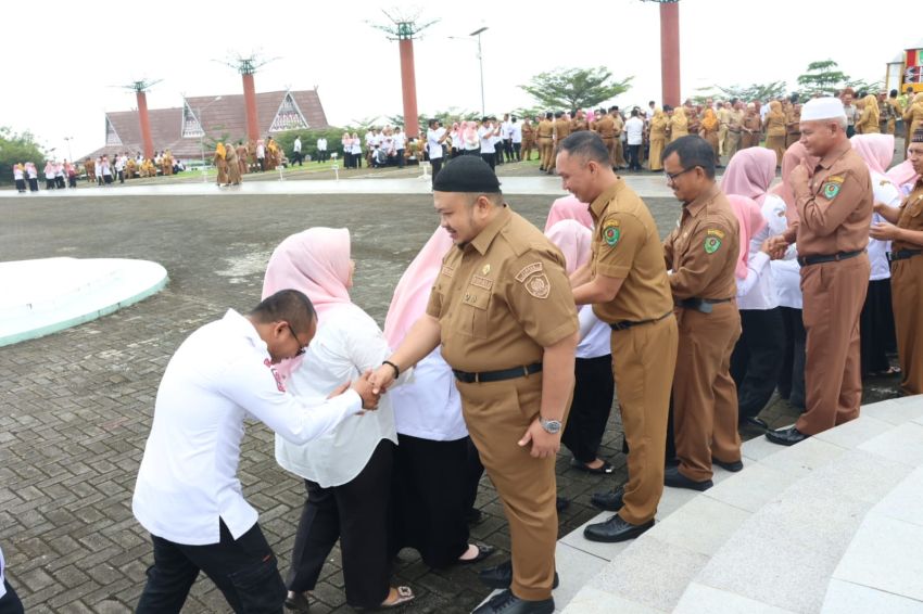 Bupati Pimpin Apel Gabungan Usai Libur Hari Raya Idul Fitri 1445 H