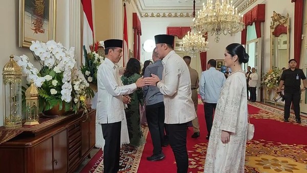 AHY Sampaikan Salam Hormat SBY ke Jokowi Saat Open House Istana