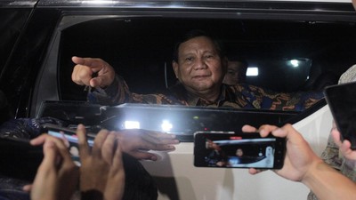 Prabowo dan Gibran Semobil Merapat ke Istana